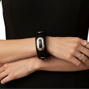 Vintage Black and Silver Bangle Bracelet